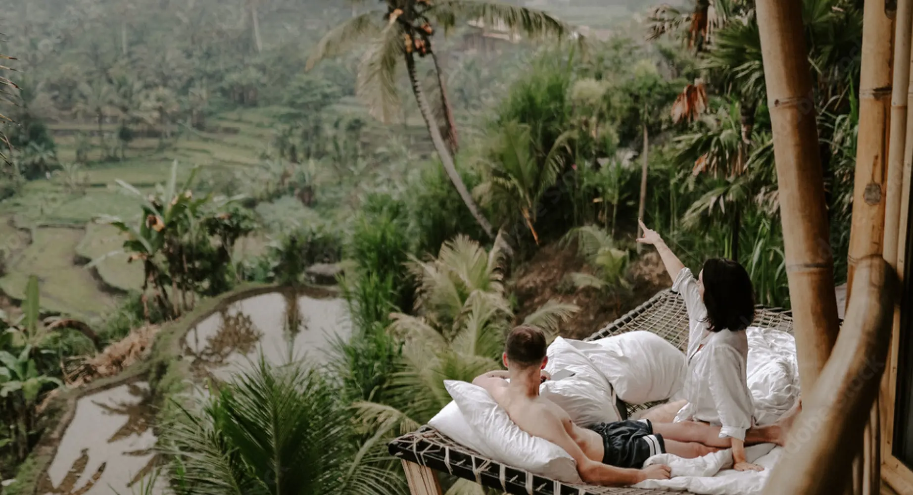 Couples sleeping, surrounded by nature