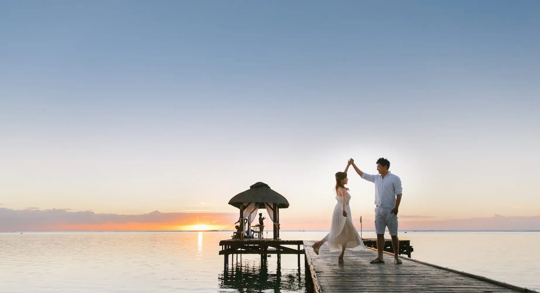 Top 5 Reasons to Choose Mauritius for a Romantic Getaway ...